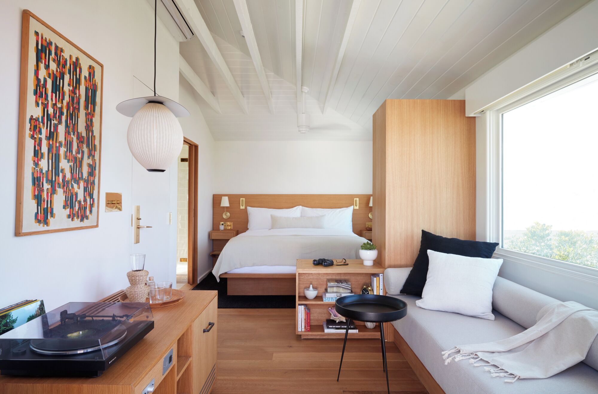 Room, 1 King Bed, Ocean View (Joaquin) | Premium bedding, in-room safe, free WiFi, bed sheets