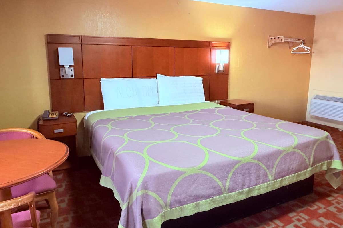 Iron/ironing board, free rollaway beds, free WiFi, bed sheets