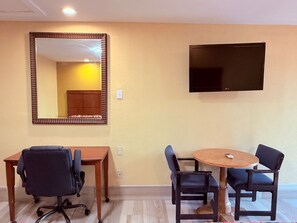 Desk, iron/ironing board, free rollaway beds, free WiFi