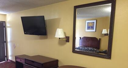 Aloha Inn
