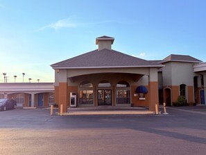 Exterior - Aloha In McAllen Airport near Medical Center TX (McAllen)