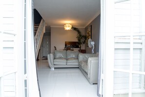 Superior Apartment, 2 Queen Beds, Patio, City View | Balcony