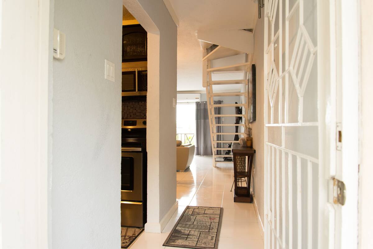 Superior Apartment, 2 Queen Beds, Patio, City View | Living area | Flat-screen TV, pay films