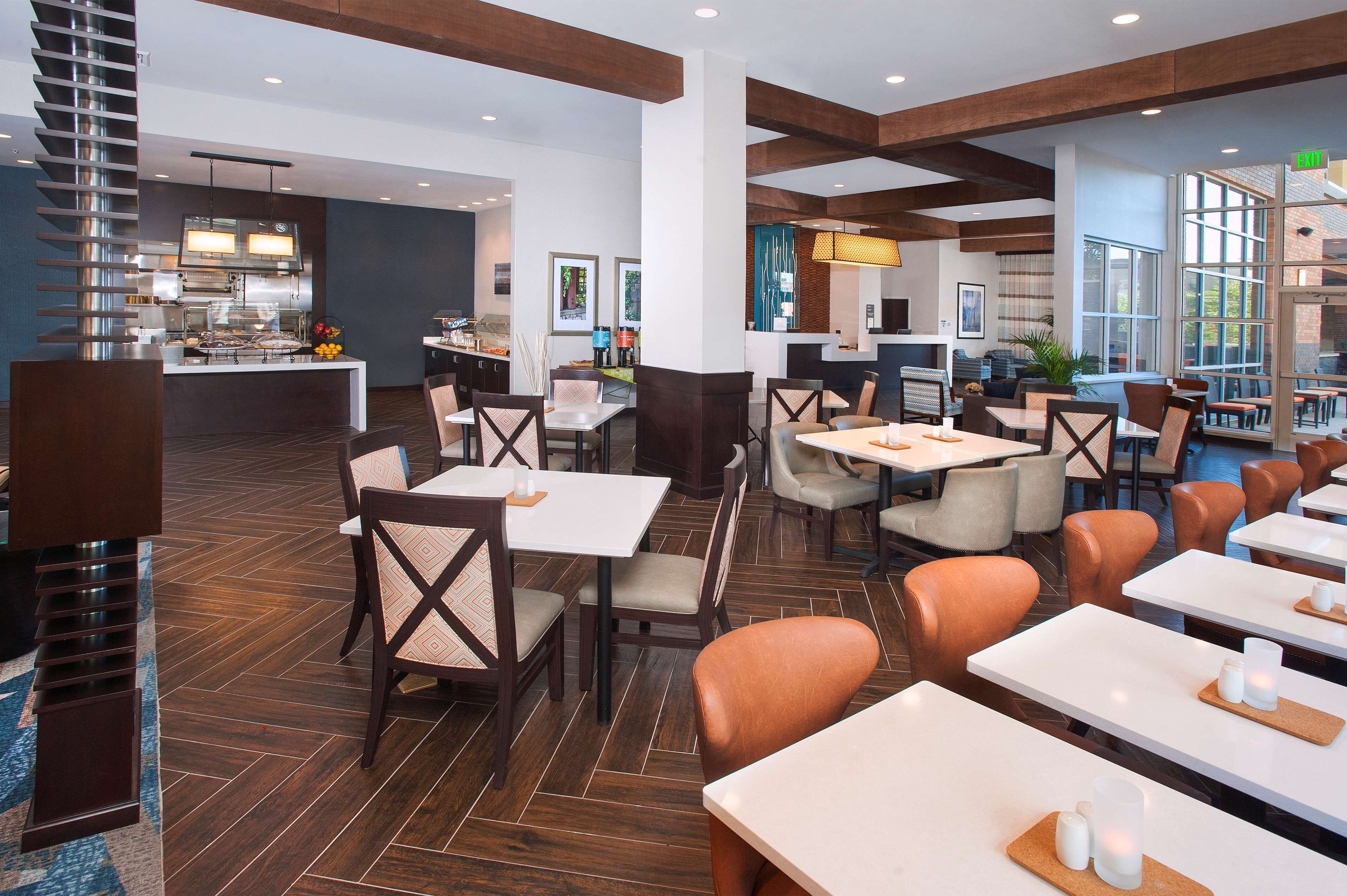 breakfast and dinner served