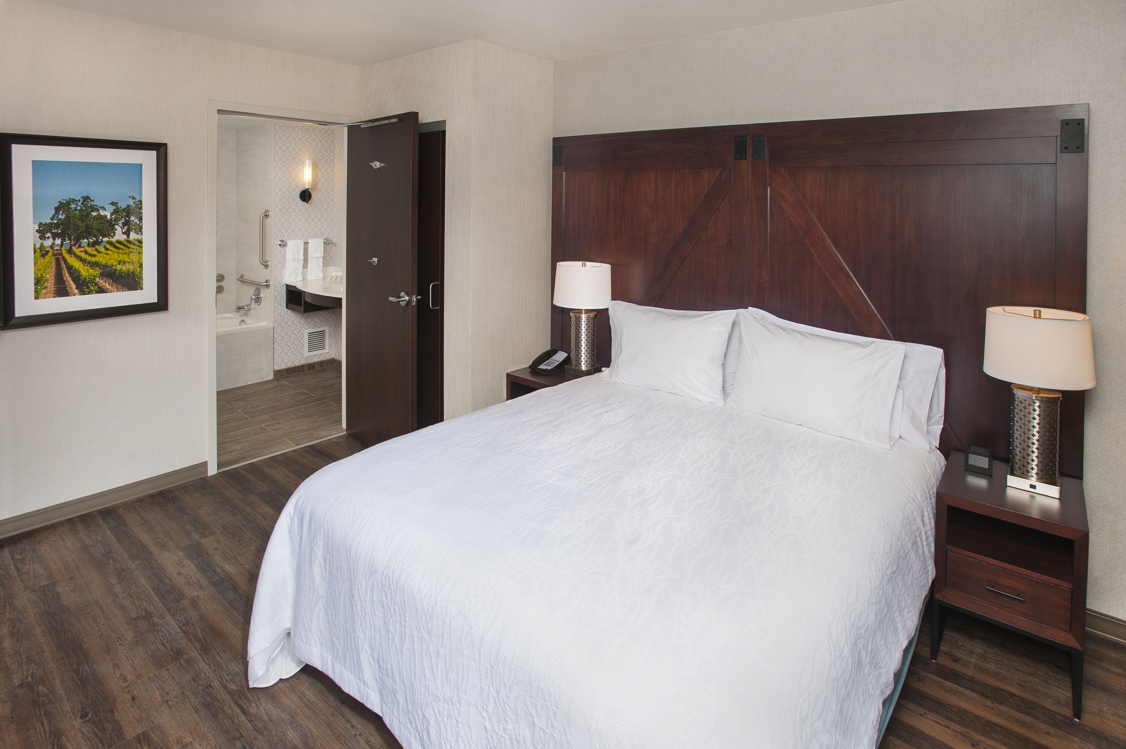 premium bedding, in-room safe, desk, laptop workspace