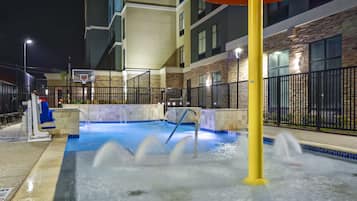 Outdoor pool, open 9:00 AM to 10:00 PM, sun loungers