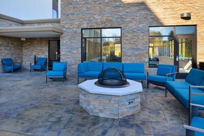 BBQ/picnic Area - Hampton Inn & Suites Albany-East Greenbush (East Greenbush)