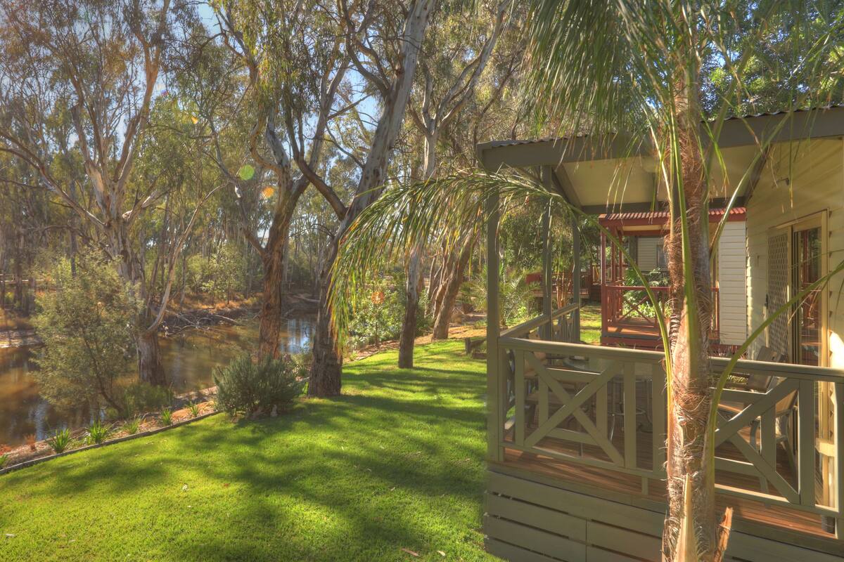 Cabaña estándar, 2 habitaciones, vistas al río | Vistas al lago