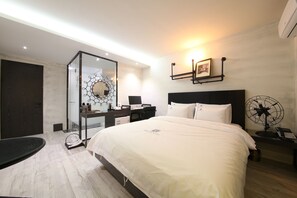 Soundproofing, free WiFi, bed sheets - Avenue Hotel (Jeonju)