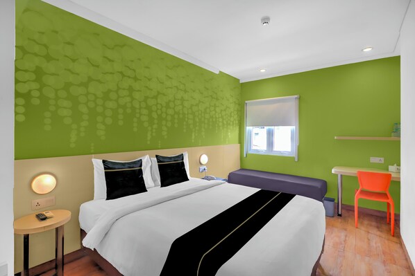 Deluxe Double Room | Minibar, in-room safe, desk, free WiFi - Palette Legian Beach (Legian)