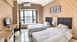 Business Twin Room | Desk, iron/ironing board, free WiFi, bed sheets