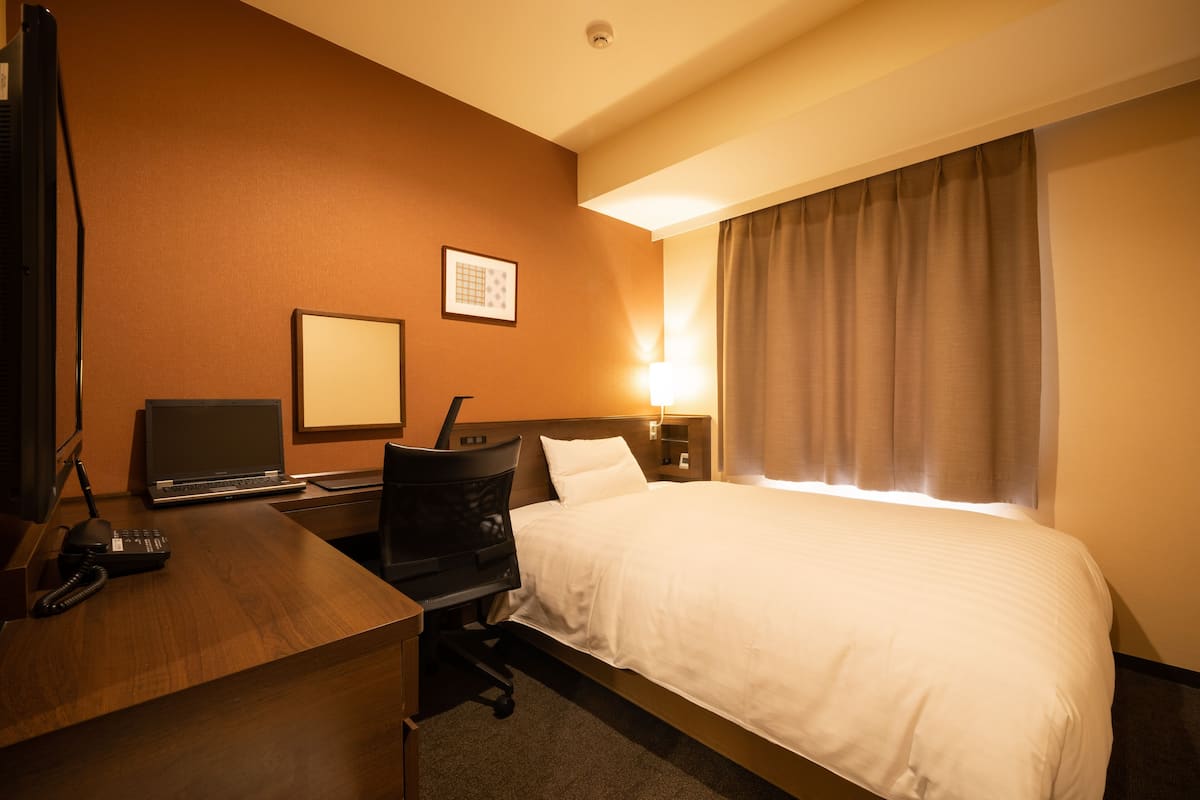Couette en duvet d'oie, bureau, Wi-Fi gratuit, draps fournis