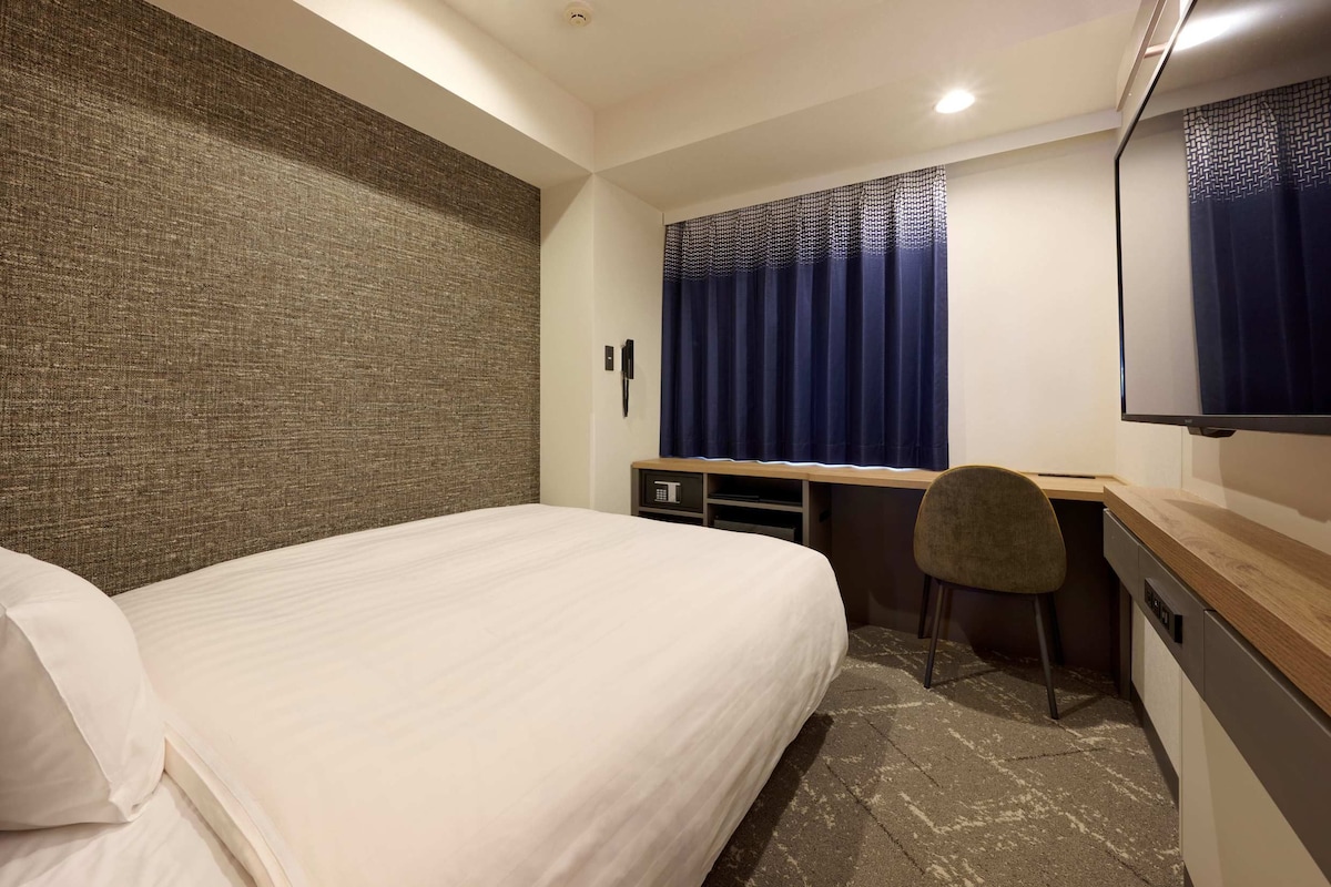 Premier Single Room Non-smoking