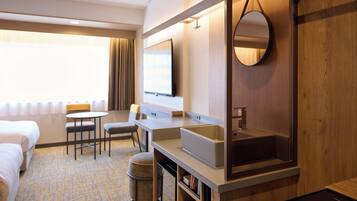 Standard Twin Room, Non Smoking | Down comforters, desk, free WiFi, bed sheets