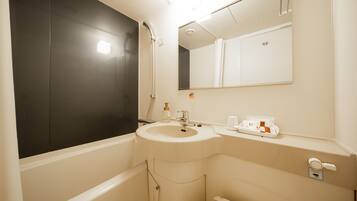 Combinació de dutxa i banyera i banyera profunda