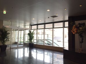 Interior entrance - JR WEST GROUP VIA INN SHINAGAWA OIMACHI (Tokyo)