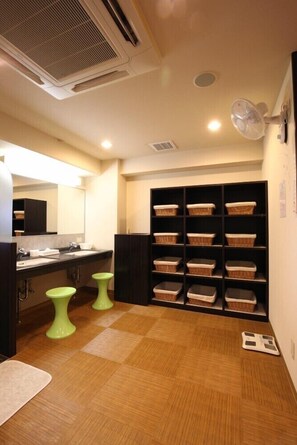 Public bath - Az Inn Higashiomi Notogawa Ekimae (Higashiomi)