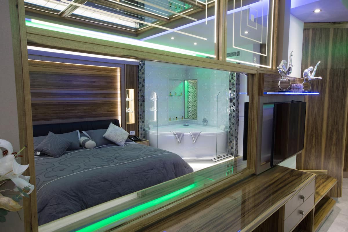 Premium Double Room, 1 Bedroom, Jetted Tub, Sea View | Premium bedding, in-room safe, desk, soundproofing