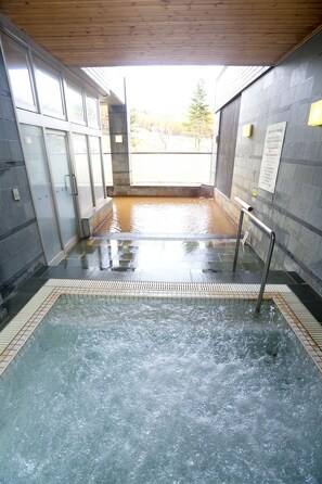 Natural pool - Northern Arc Resort (Kitami)