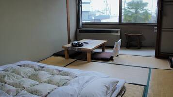 Japanese Style Double Room | Minibar, desk, free WiFi, bed sheets