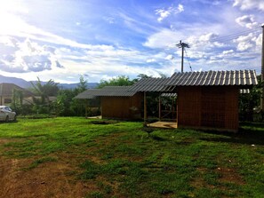 Exterior - Sleepy Hut Pai (Pai)
