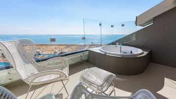 Suite Panoramique, vue mer | Terrasse/Patio