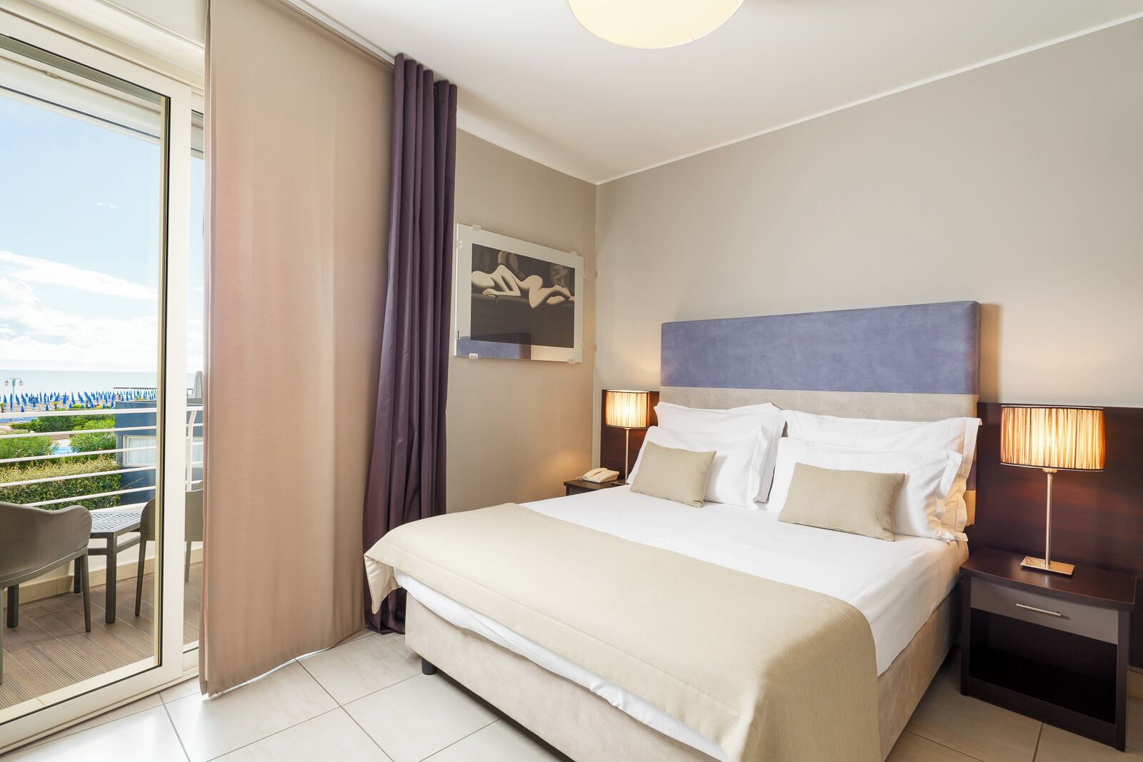 1 室のベッドルーム、高級寝具、セーフティボックス (室内)、デスク