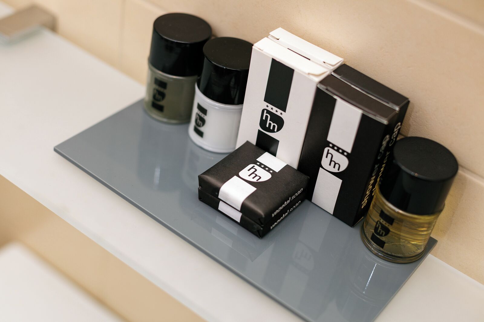 1 室のベッドルーム、高級寝具、セーフティボックス (室内)、デスク