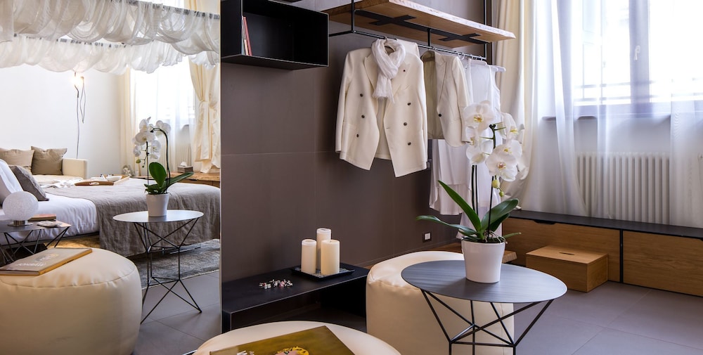 Mercatovecchio Luxury Suites by null