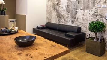 ロビー応接スペース