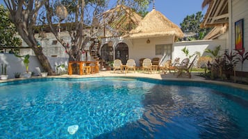 Piscine extérieure