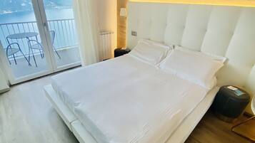 Comfort Double Room | 1 bedroom, in-room safe, desk, soundproofing