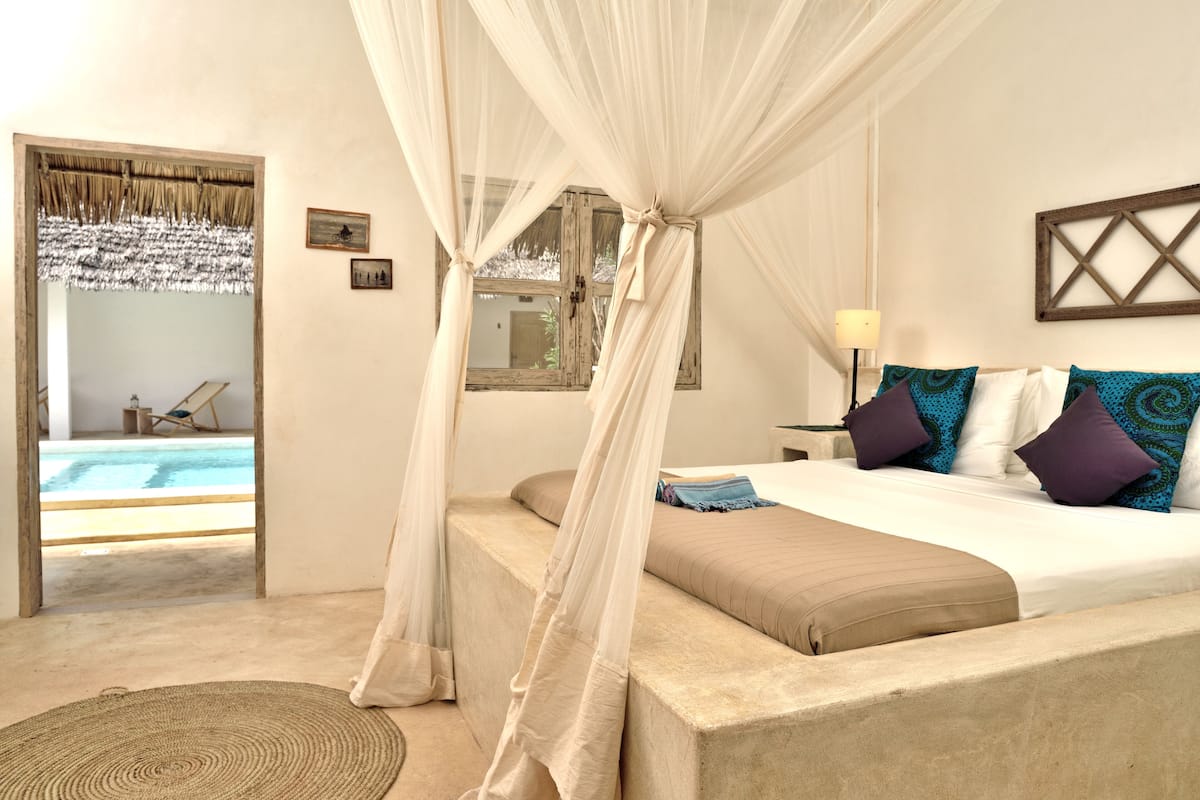 1 bedroom, premium bedding, in-room safe, individually decorated