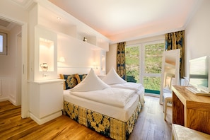 1 bedroom, in-room safe, free WiFi, bed sheets