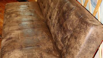 Tienda de campaña superior, 1 habitación, baño privado, frente al mar | Sala de estar