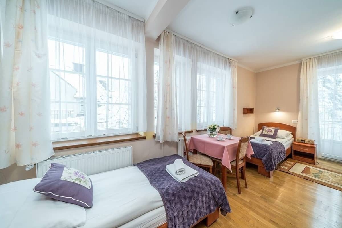 Phòng 3 Tiêu chuẩn (Room #2) | Bàn ủi/dụng cụ ủi quần áo, giường gấp/giường phụ (phụ phí) 
