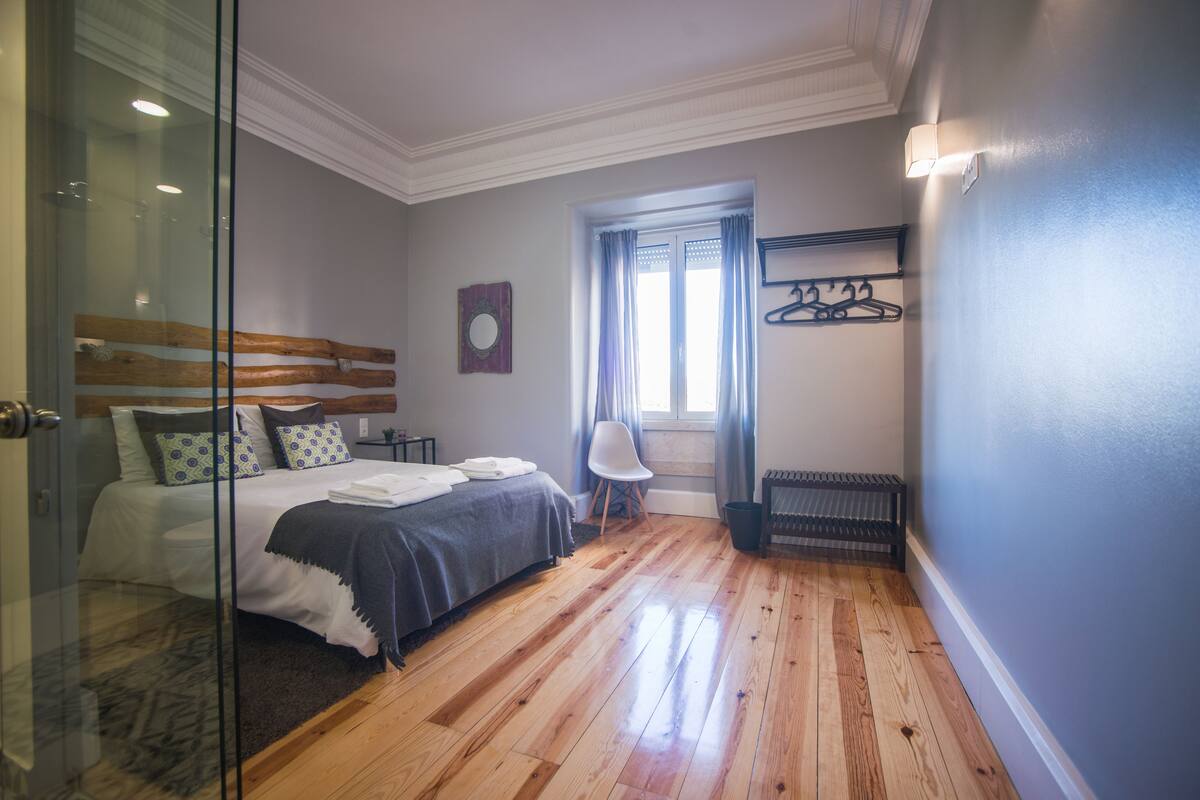 Deluxe Suite (   4  )