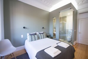 Suite Deluxe (   3  ) | Decoración personalizada, muebles diferentes y cunas gratuitas 