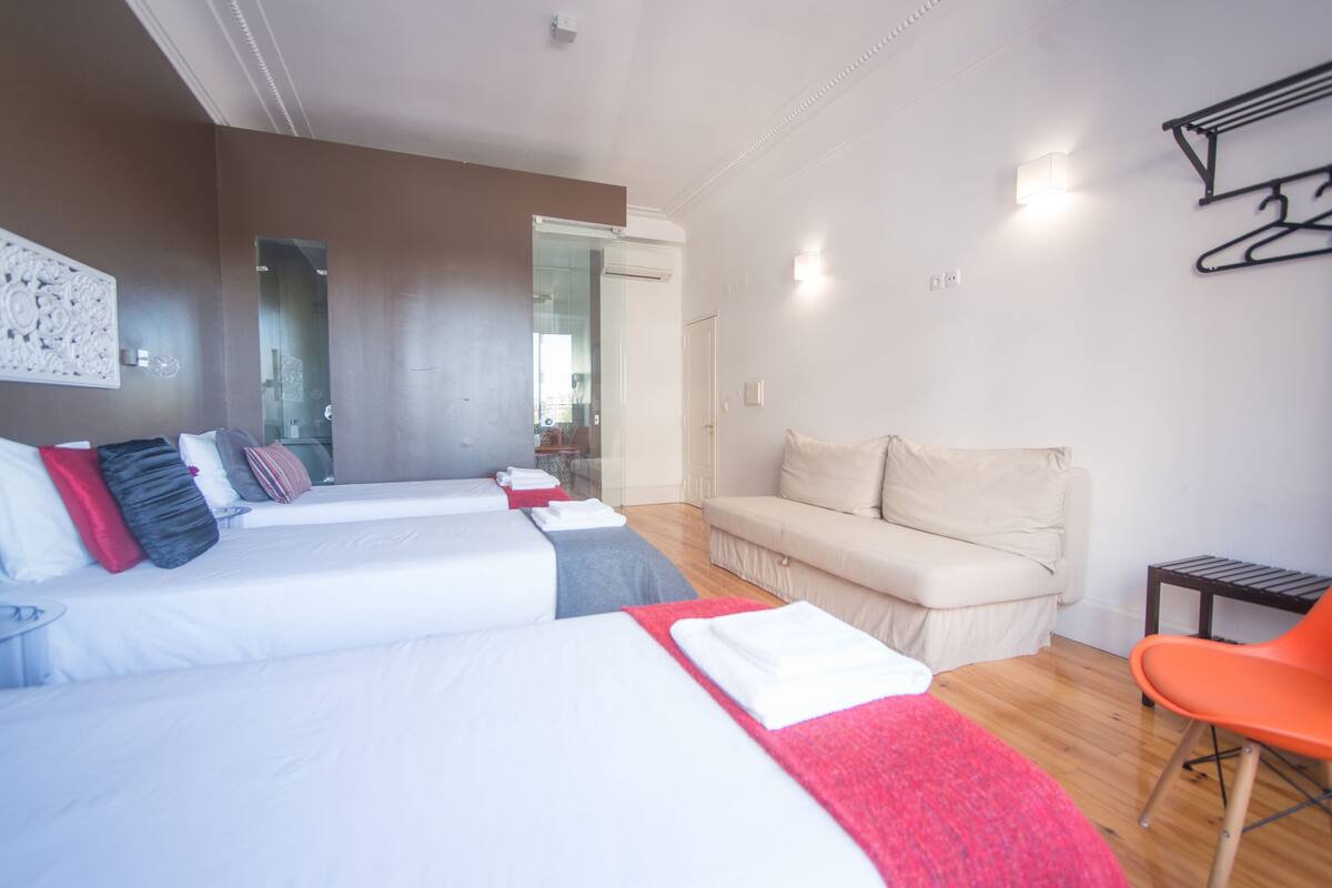Deluxe Triple Room
