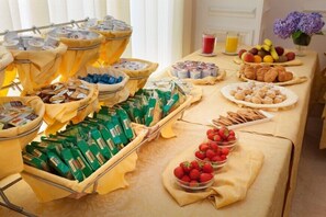 Petit déjeuner buffet compris tous les jours