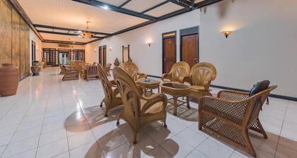 Crown Hotel Tasikmalaya
