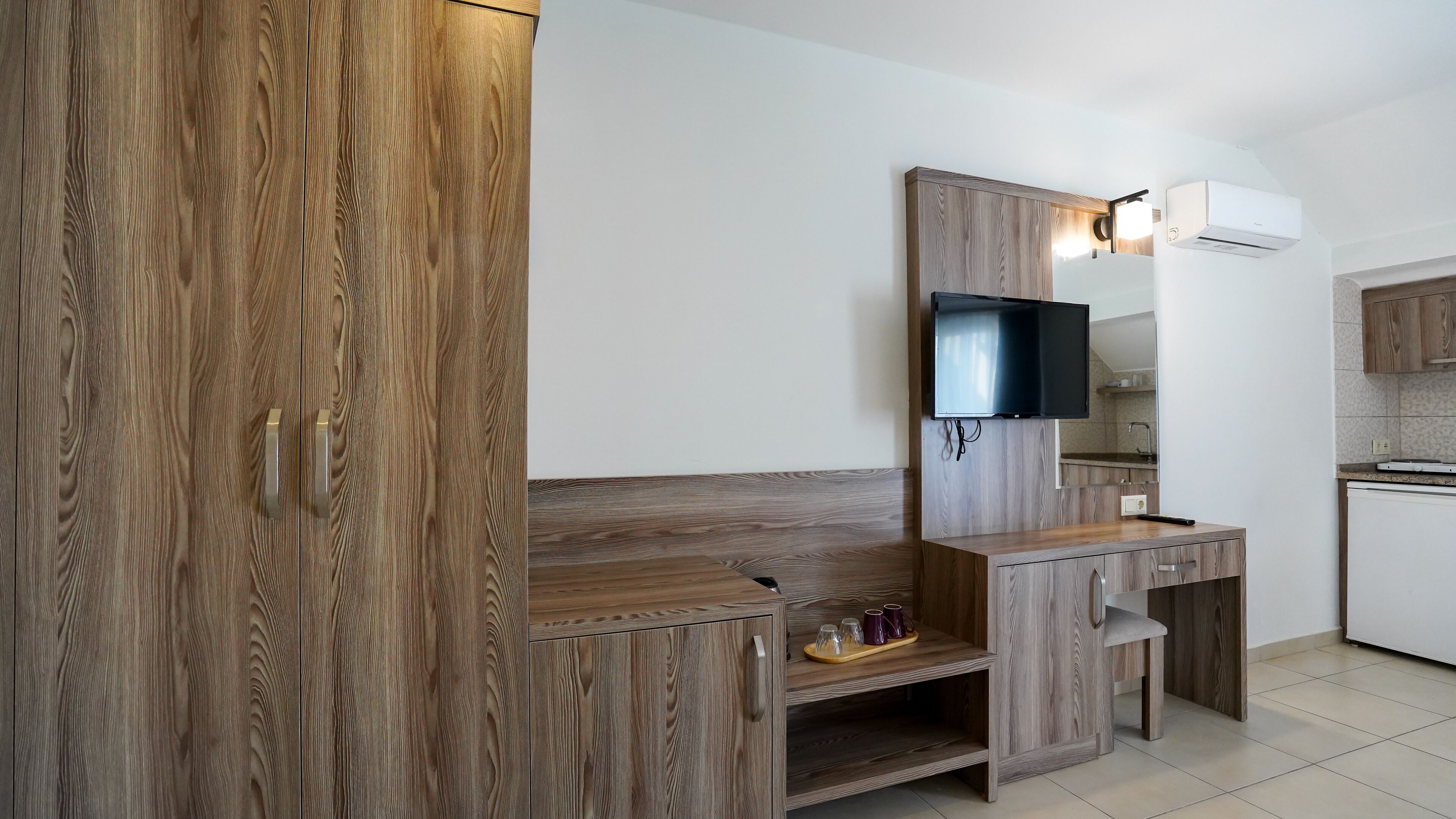 Photo - Cleopatra Ada Apart