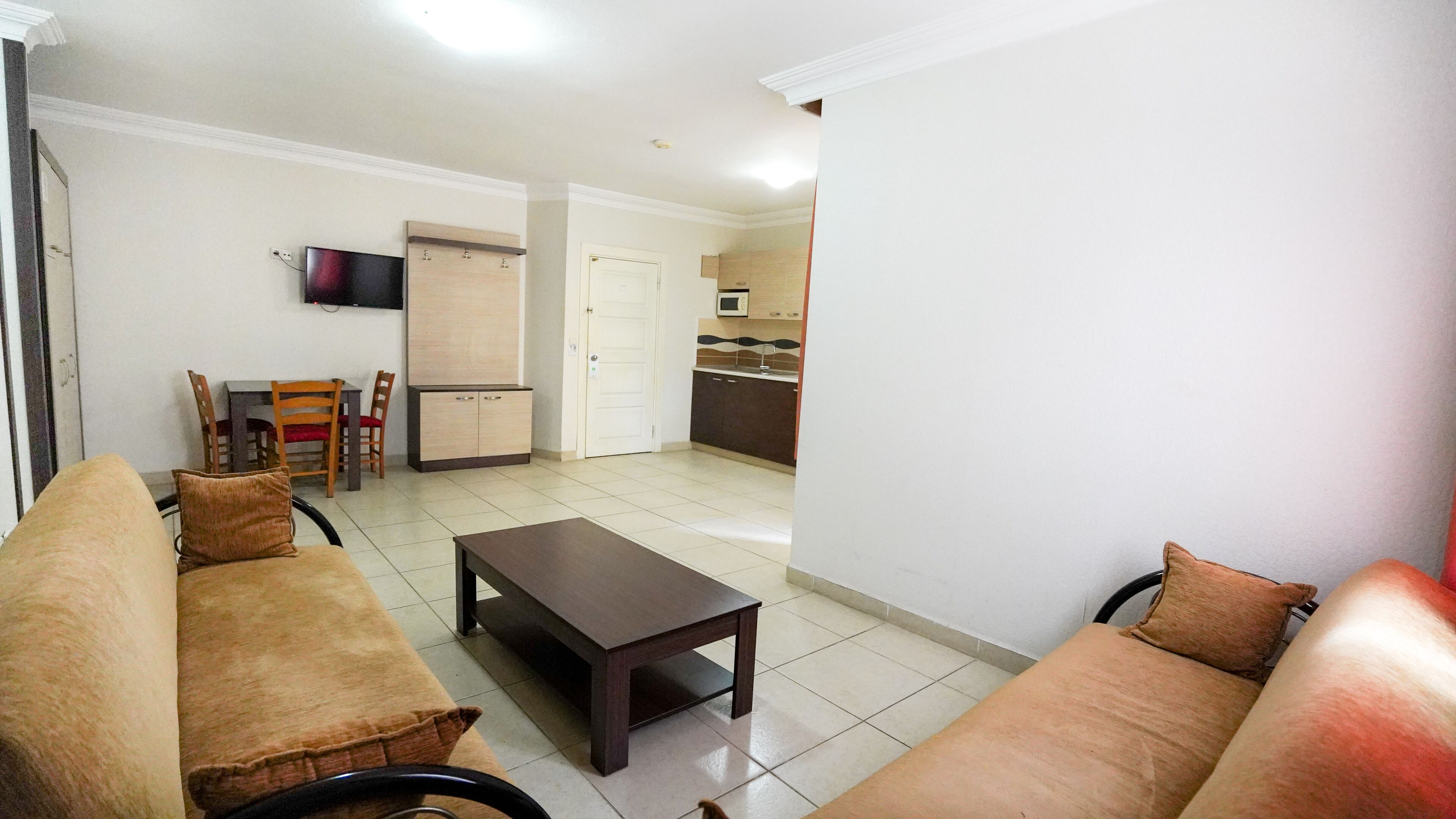 Photo - Cleopatra Ada Apart