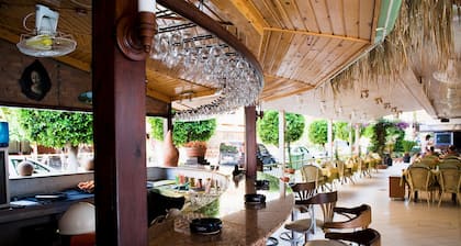 Cleopatra Ada Apart Hotel