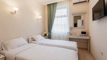 Standard Room | Premium bedding, minibar, in-room safe, desk