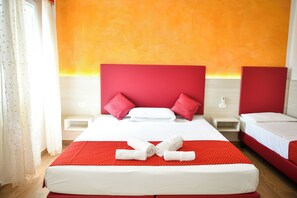 Economy Quadruple Room | Frette Italian sheets, premium bedding, desk, laptop workspace - Hotel Vacation Venice (Mestre)