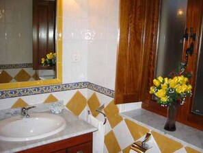 Free toiletries, hair dryer, bidet, towels