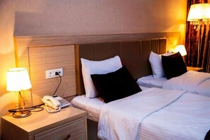 Standard Twin Room, 2 Twin Beds | 1 bedroom, premium bedding, pillowtop beds, minibar