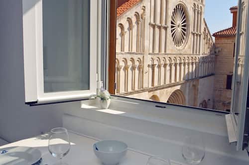 Design Studio Suite, Refrigerator & Microwave, Tower | View from room