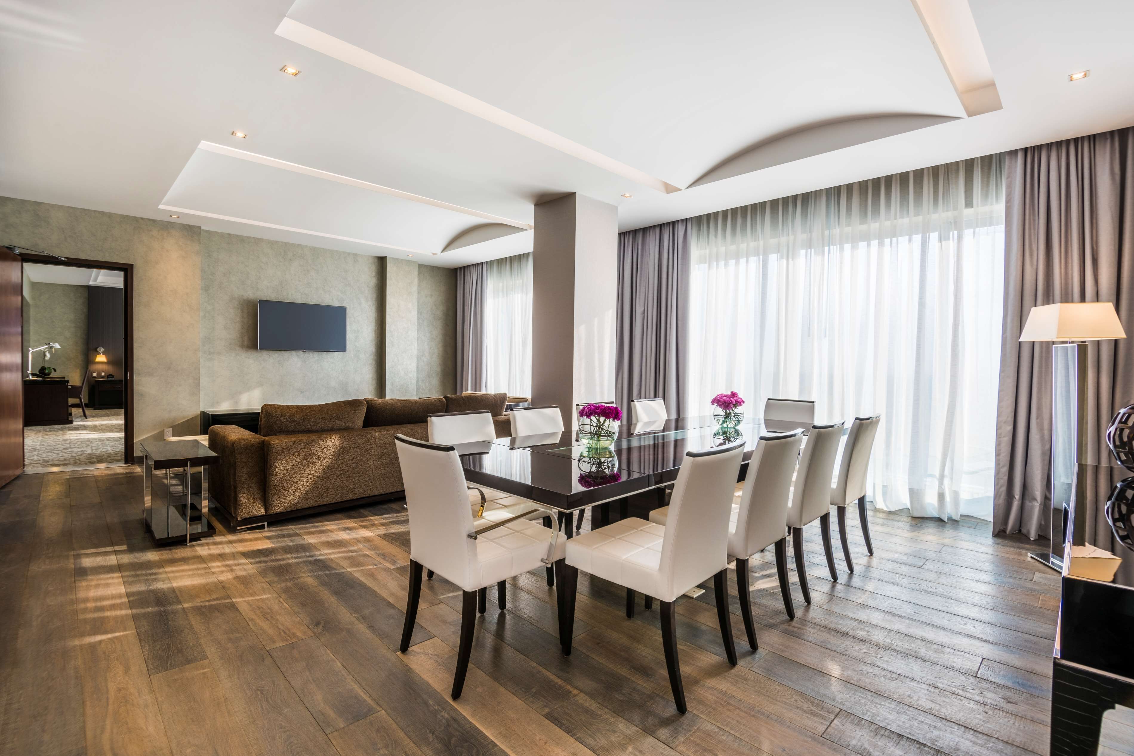 Suite, 1 cama King size (Conrad) | Minibar, caja de seguridad en la habitación y decoración personalizada 